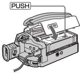 SONY DCR-TRV245E - Insertion d'une cassette (p. 40) - 4