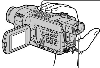 SONY DCR-TRV245E - Monitoring the playback picture on the LCD screen (p. 61) - 1