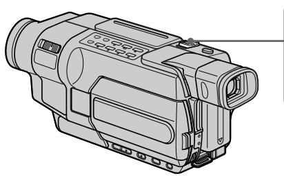 SONY DCR-TRV245E - Utilisation de la fonction de zoom - 1