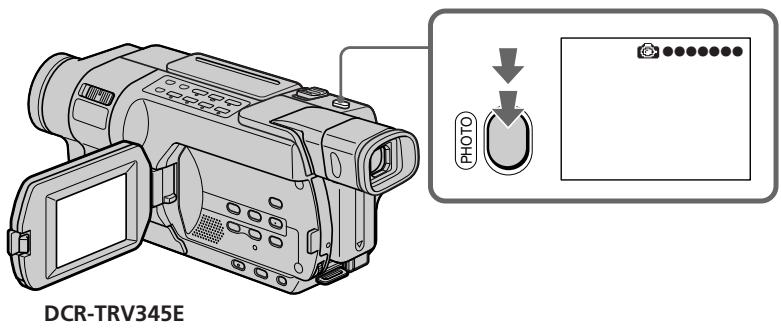 SONY DCR-TRV245E - Enregistrement d'images fixes sur une cassette - enregistrement de photos sur cassette - 1