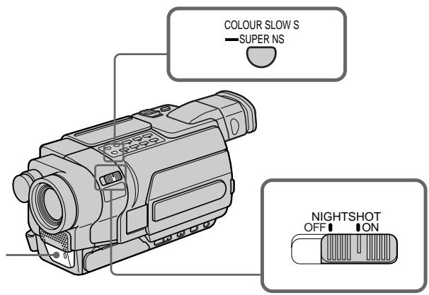 SONY DCR-TRV245E - Utilisation de la fonction nightshot - 1