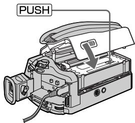 SONY DCR-TRV245E - Inserting a cassette (p. 40) - 4