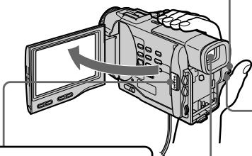SONY DCR-TRV8E - Inserting a cassette (p. 19) - 6