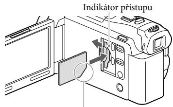 SONY HDR-PJ650VE - Otevre te kryt a vlozte pametovoukarti, dokud nezaklapne. - 1