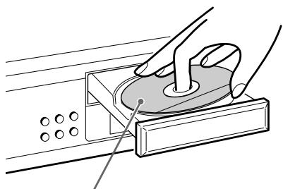 SONY CDP-XE320 - Playing a CD - 5