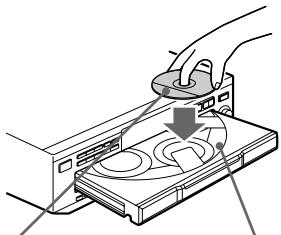SONY CDP-CE235 - Lecture d'un disque compact - 2