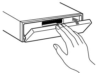 SONY XR-C503 - A kezelilap visszahelyezEse - 3