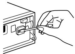 SONY XR-C503 - Cleaning the connectors - 1