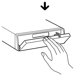 SONY XR-C6210R - Inserción del panel frontal - 2