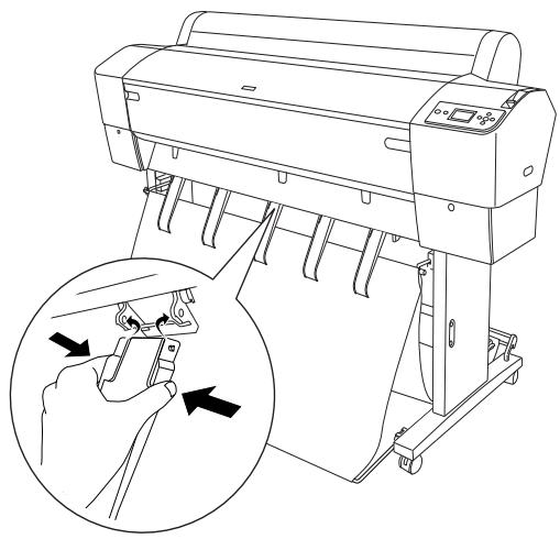 EPSON STYLUS PRO 9450 - Lors de l'entraînement du papier vers l'avant - 1