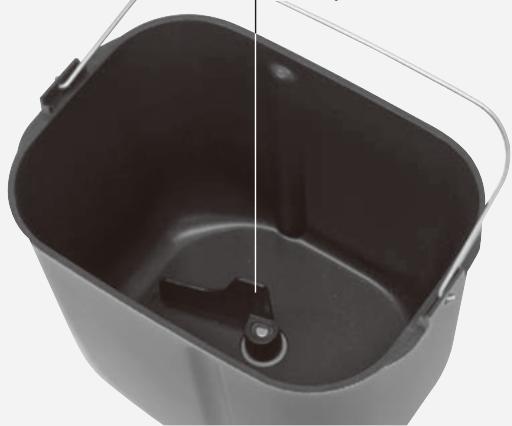 PANASONIC SD-2501WXE - Porre gli ingredienti nel cestello del pane - 1