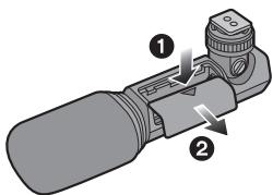PANASONIC LUMIX DMW-MS1E - Ouvrez le cache de la pile. - 1