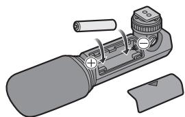 PANASONIC LUMIX DMW-MS1E - En introduisant la pile, assurez-vous que les bornes ⊕ et ⊖ de celle-ci sont correctement alignés. - 1