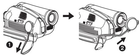 PANASONIC NV-GS60EG - Mettez le protège objectif en place - 2