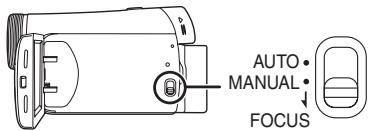 PANASONIC NV-GS60EG - Regolazione manuale della messa a fuoco - 2