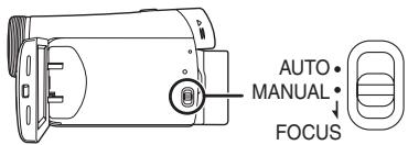 PANASONIC NV-GS60EG - Regolazione manuale della messa a fuoco - 1