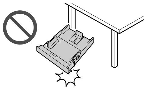PANASONIC KXMB2120G - Entfernen der Verlängerungsführung - 2