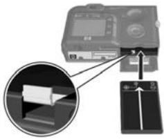 HP PHOTOSMART R707 - Mise en place de la batterie/pile - 2