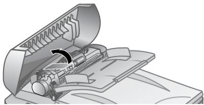 HP SCANJET 8200C - nettoyage manuel des rouleaux d'alimentation du papier - 1