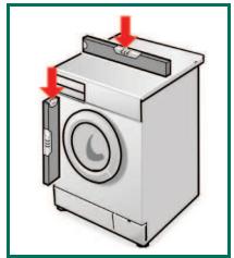SIEMENS WD14H560FF/06 - Horizontaliser le lave-linge sechant avec un niveau à bulle - 2