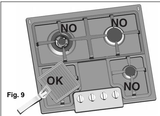 CANDY PG2D750/1 SQX - Instruction d'utilisation optimale de l'accessoire GRIL - 1