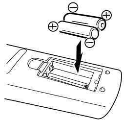 TOSHIBA D-VR6 - Mise en place des piles dans le boitier de télécommande - 2