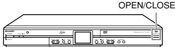 SHARP DV-HR400F - Chargement d'un disque - 1