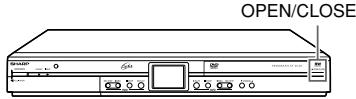 SHARP DV-HR480F - Chargement d'un disque - 1