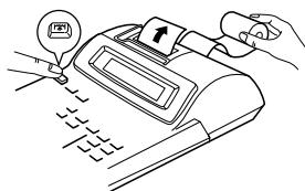 SHARP EL-2902E - Plaats geen papierrol waarvan het papier gescheurd is. Het papier kan dan namelijk vastlopen. Knip algijd eerst de aanloopstrook met een schaar af. - 3