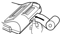 SHARP EL-2902E - Plaats geen papierrol waarvan het papier gescheurd is. Het papier kan dan namelijk vastlopen. Knip algijd eerst de aanloopstrook met een schaar af. - 2