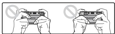 FUJIFILM REAL 3D W1 - Comment tenir l'appareil photo - 2