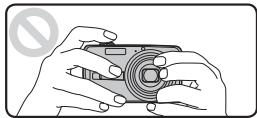 FUJIFILM FINEPIX F480 - Comment tenir votre appareil photo - 2