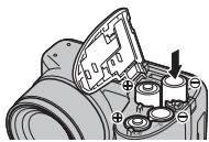 FUJIFILM FINEPIX S2950 - Insérez les piles. - 1
