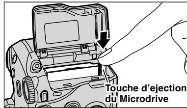 FUJIFILM FINEPIX S602 - Retrait du Microdrive - 1
