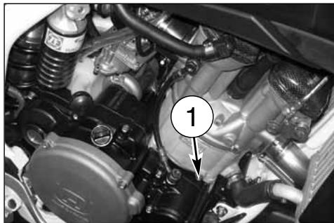 HUSQVARNA SMR 530 R - SUBSTITUTION DU LIQUIDE DE REFROIDISSEMENT - 1