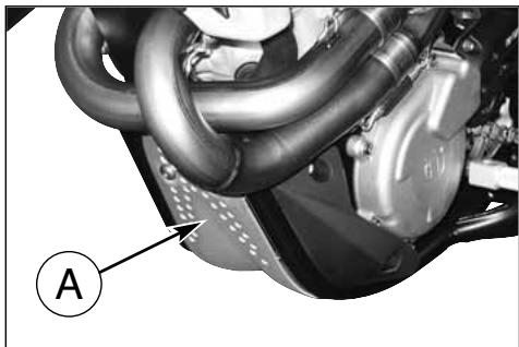 HUSQVARNA SMR 530 R - ATENCIÓN \*: Tener cuidado a no tocar l'aceite motor caliente. - 1