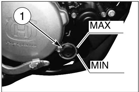 HUSQVARNA SMR 530 R - Bemerkung\*: Diese Arbeit nur bei warmem Motor vernehmen. - 1