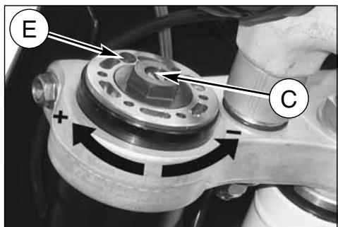 HUSQVARNA SMR 530 R - NEVER loosen the screw (F). - 3