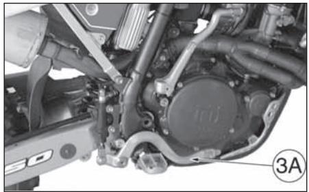 HUSQVARNA TC 250 - To replace the fluid, proceed as follows: - 6