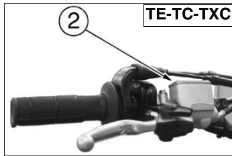 HUSQVARNA TXC 250 - To replace the fluid, proceed as follows: - 1