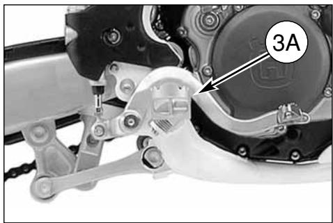 HUSQVARNA WR 125 - Per effettuare la sostituzione, procedere nel modo segunte: - 4