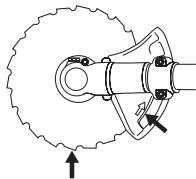 HUSQVARNA 235 R - Monteren van bladbeschemkap en zaagblad - 6