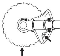 HUSQVARNA 235 R - Montage du protège-lame et de la lame d'éclaircissage - 6
