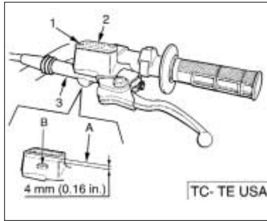 HUSQVARNA SM 400-450 R - PURGE DE L'EMBRAYAGE HYDRAULIQUE - 1