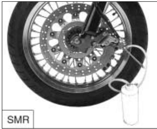 HUSQVARNA SM 400-450 R - VIDANGE FLUIDE FREIN AVANT - 1