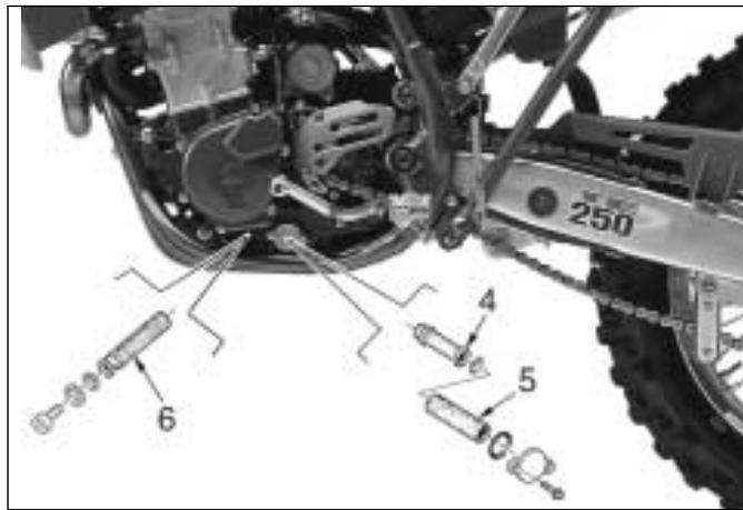 HUSQVARNA SM 400-450 R - REEMPLACEMENT DES FILTRES A TAMIS ET DE LA CARTOUCHE FILTRANTE - 1