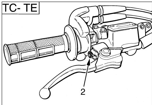HUSQVARNA TE-TC 250 - Nettoyage filtre à air - 2