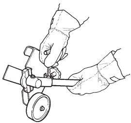 HUSQVARNA ACCESSOIRE TRANCHE-BORDURE - Instrucciones de seguridad después del trabajo. - 3