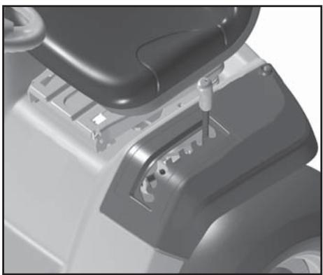 HUSQVARNA CTH126 - NL 4. Vooruitrijpedaal/Pedaal achteruitrijden - 2