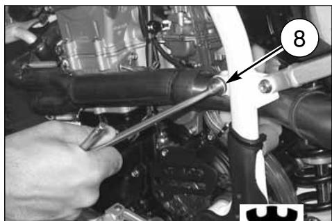 HUSQVARNA HVA TE TC SMR 310 2010 - REEMPLACEMENT DU MATERIAL INSONORISANT DU SILENCIEUX - 5